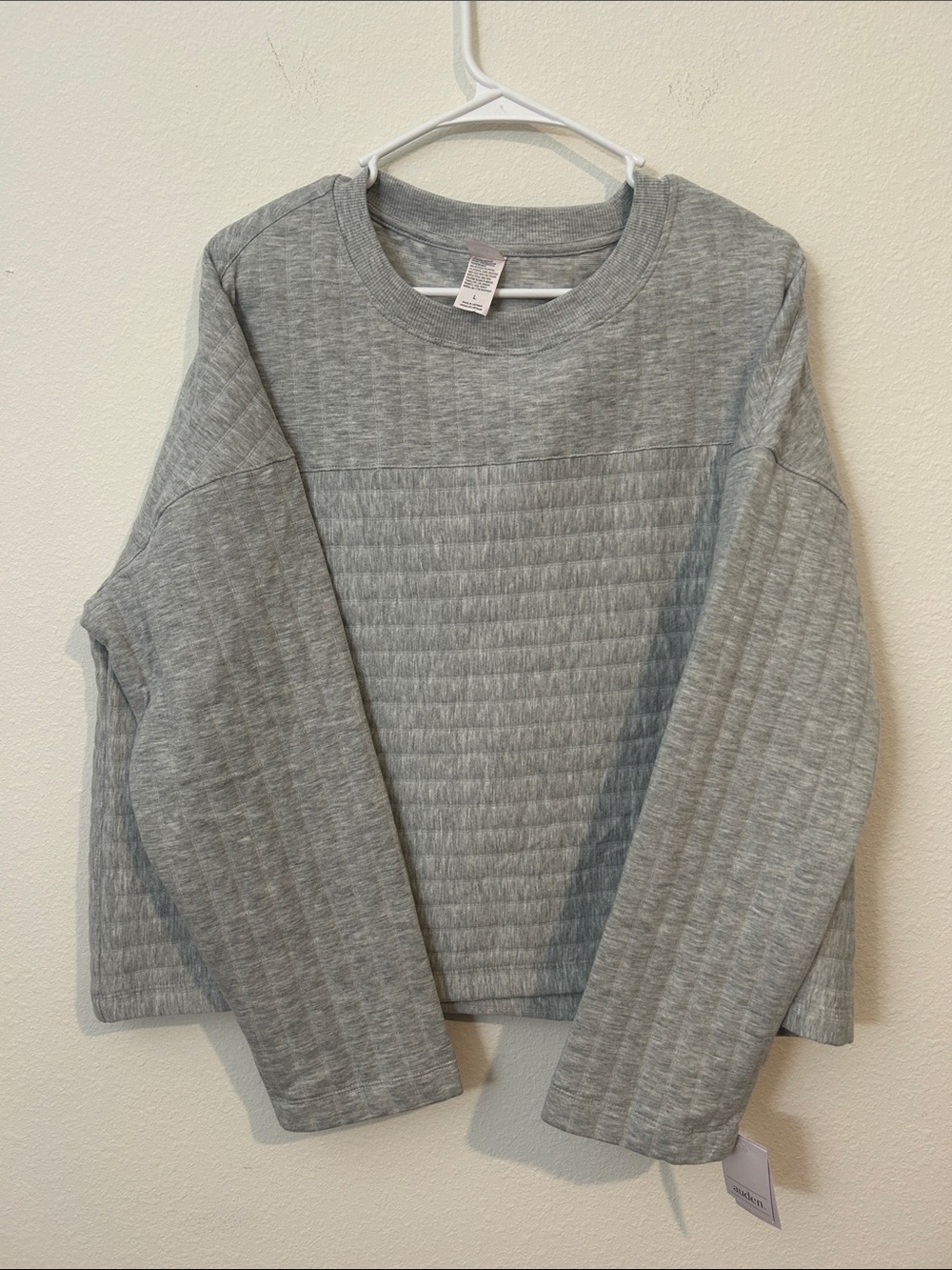 Auden Women's Heather Gray Quilted-Front Crewneck Sweatshirt - Picture 1 of 3